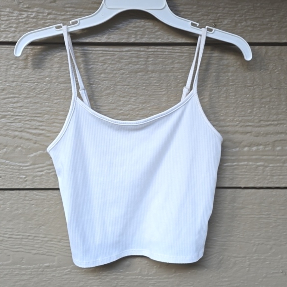american eagle off- white cropped adjustable strap ribbed tank M